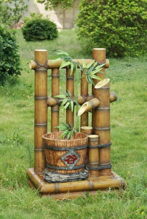 Bamboo Furniture Diy, Bamboo Water Fountain, Bamboo Landscape, Ponds For Small Gardens, Bamboo Fountain, Bamboo Diy, Taman Air, Creative Planter, Bamboo House Design