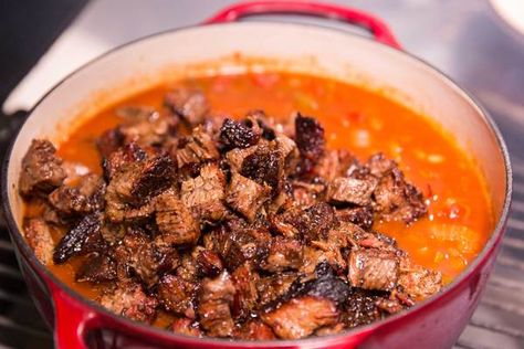 Brisket Leftovers, Bge Recipes, Smoked Brisket Chili, Brisket Burnt Ends, Green Chili Recipes, Leftover Chili, Bowl Of Chili, Beef Chili Recipe, Brisket Chili