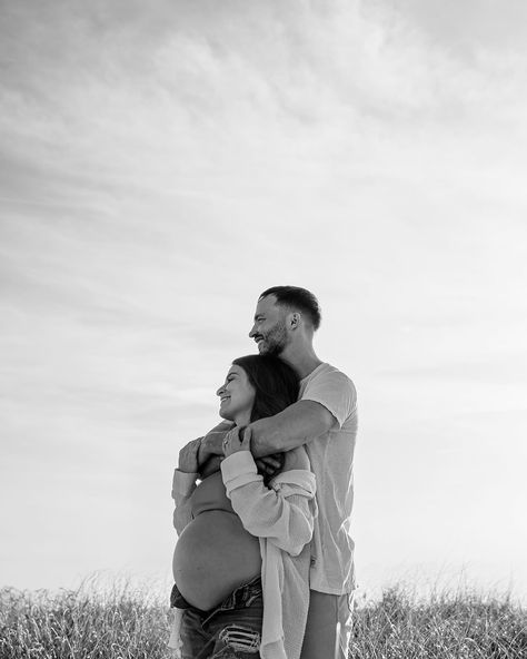 Casual Maternity Pictures, Longboat Key Florida, Longboat Key, Casual Maternity, Maternity Shoot, Maternity Photos, Photographer Photography, Pregnancy Shoot, Maternity Pictures