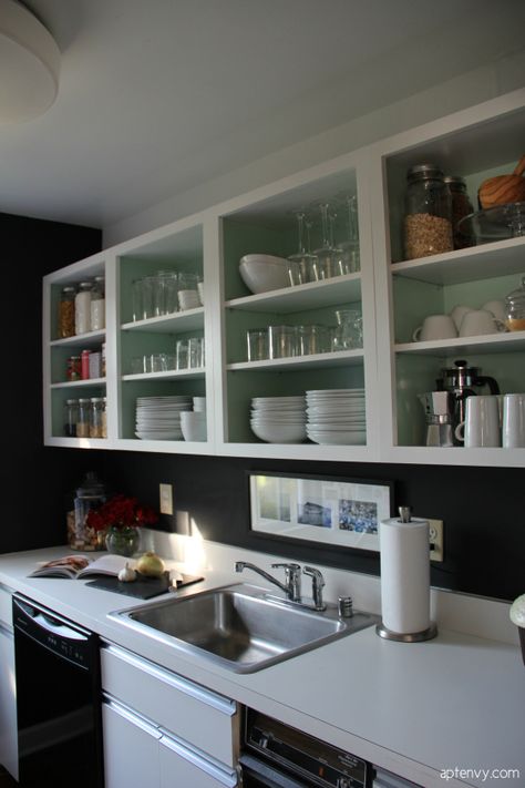 Kitchen makeover: Chalkboard paint on the walls and pantry cupboards. Kitchen Cabinets Without Doors, Open Kitchen Cabinets, Kitchen Arrangement, Before After Kitchen, Kabinet Dapur, Kitchen Refresh, Kitchen Cabinets Makeover, Cabinet Makeover, Kitchen On A Budget