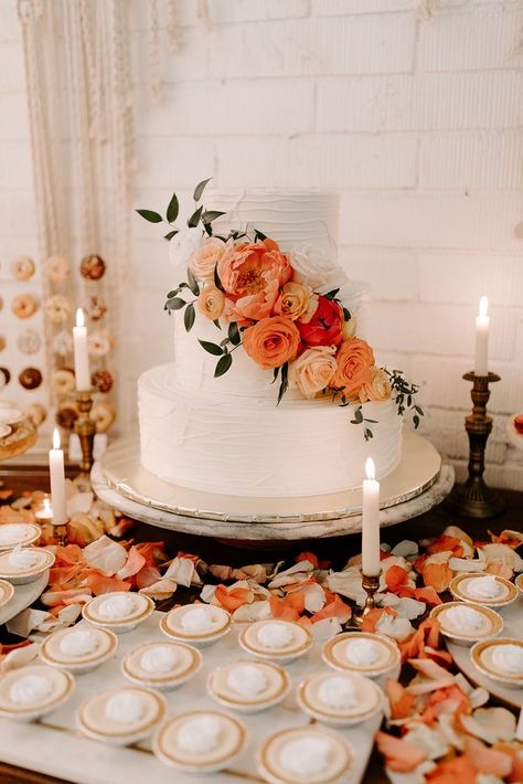 Love the mini pumpkin pies Living Coral Wedding, Orange Flower Wedding Cake, Fall Wedding Cake Flowers, Dusty Coral And Blush Wedding, Dusty Coral Wedding, Desert Coral Wedding, Wedding Cake With Fall Flowers, Wedding Cake With Orange Flowers, Peach And Orange Wedding