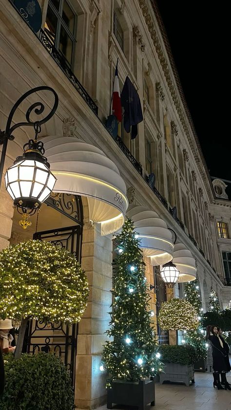 Ritz Hotel Paris Aesthetic, Paris Ritz Hotel, Christmas Paris Aesthetic, Ritz Carlton Paris, Ritz Christmas, Ritz Paris Hotel, Angelica Aesthetic, Paris Ritz, Ritz Hotel Paris