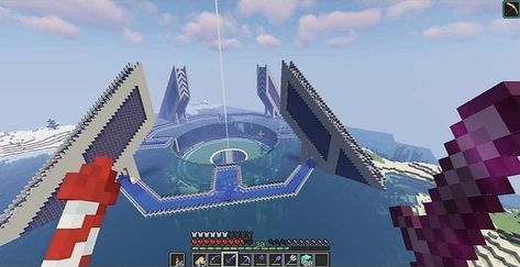 Mega Base Ideas, Minecraft Ocean Mega Base, Minecraft Mega Structure, Cool Minecraft Mega Bases, Minecraft Futuristic Base Interior, Minecraft Mega Bases, Ocean Monument Base Minecraft, Mega Base Minecraft, Minecraft Megabase