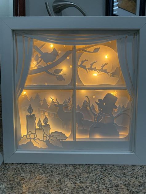 Christmas Shadow Box Ideas Winter Scenes, Christmas Shadow Box Ideas, Diy Christmas Shadow Box, Unique Shadow Boxes, Shadow Box Ideas, Window Shadow, Shadow Light Box, Box Window, Christmas Shadow Boxes