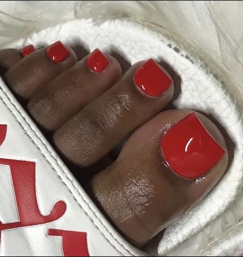 Easy Toe Nail Art, Toe Nails Ideas, Fall Toe Nails, Simple Toe Nails, Red Toenails, 2022 Nails, Gel Toe Nails, Acrylic Toes, Acrylic Toe Nails