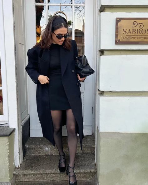 9 Elegant Autumn Outfits I'll Be Wearing to Look Chic This Season | Who What Wear Demure Outfit, Black Fall Outfits, Satin Skirt Outfit, Long Outerwear, Paris Outfits, Womens Fashion Inspiration, Autumn Outfits, All Black Outfit, Fall Fashion Trends