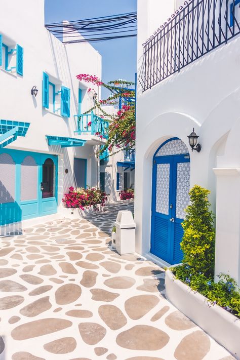 Free Photo | Vacation greece white traditional house White Traditional House, Greek Hotel, Vacation Greece, Greece House, Greece Architecture, Santorini House, Greek Travel, Greece Beach, Europe Holidays