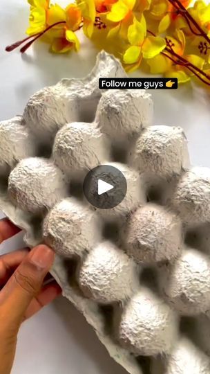 Craft Using Egg Cartons, Art With Egg Cartons, Crafts With Egg Trays, Egg Trays Craft Ideas, Egg Cartons Craft, Egg Carton Crafts For Adults, Egg Container Craft, Crafts With Egg Cartons, Diy Egg Carton Crafts