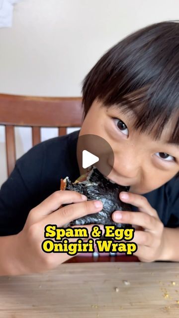 Easy Peasy Jordan on Instagram: "Spam and Egg Onigiri Wrap 🙌 Make this for an easy peasy quick and tasty lunch or snack! 

Add some sriracha or hot sauce for a little kick 🔥 

#onigiriwrap #spammusubi" Egg Onigiri, Spam And Eggs, Spam Musubi, Tasty Lunch, Sriracha, Easy Peasy, Hot Sauce, Asian Recipes, Egg