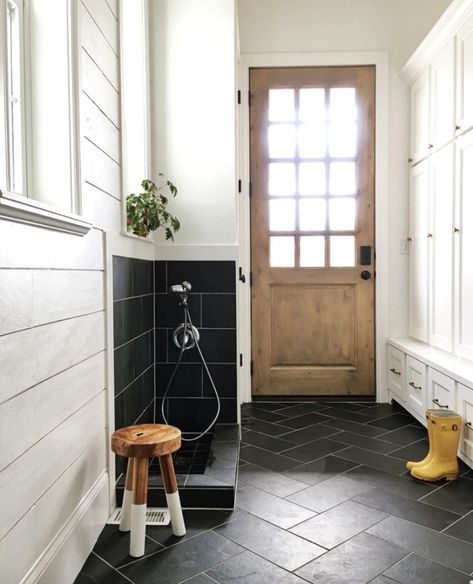 Sun room tile? Black and White Mudroom Room Tiles Design, Gorgeous White Kitchen, Laundry Room Tile, Dog Washing Station, Mudroom Laundry Room, Mudroom Design, Stylish Apartment, Room Tiles, Dog Shower