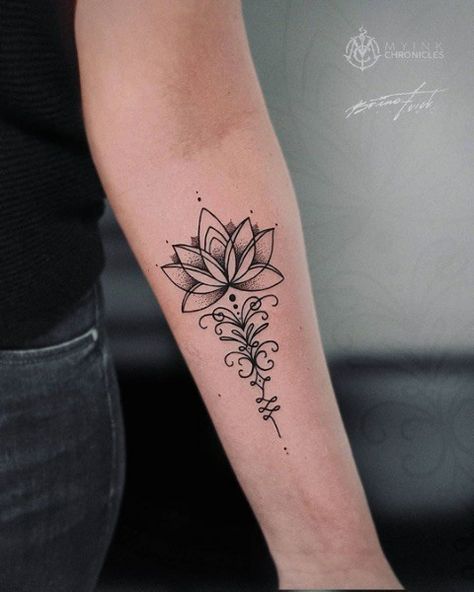 Unalome Lotus, Mandela Tattoo, Hand And Finger Tattoos, Anklet Tattoos, Tattoos For Women Flowers, Flower Tattoo Shoulder, Flower Tattoo Arm, Mother Tattoos, Forearm Tattoo Women