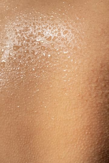 Allies Of Skin, Body Sweat, Skin Photo, Skin Science, Texture Photography, Hydrated Skin, Beauty Oil, Close Up Photography, Free Textures