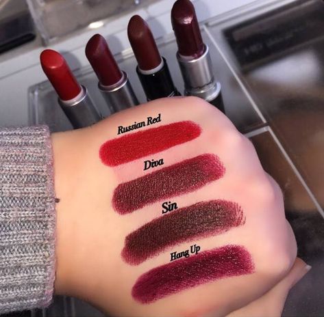 Red Lipstick Swatches, Maquillage Kylie Jenner, Mac Red Lipsticks, Shades Of Lipstick, Mac Lipstick Swatches, Mac Lipstick Shades, Red Lipstick Shades, Lipstick Dark Red, Ideas For Makeup