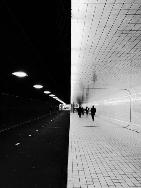 Noir Aesthetic, Minimal Photography, Shadow Photography, Black And White Aesthetic, Street Photo, White Photo, Photography Inspo, White Photography, Light And Shadow