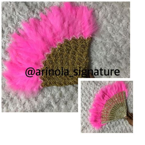 Hand Fan Design, Bridal Hand Fan, Fan Style, Aso Oke, Fan Design, Design Light, Light Pink Color, Unique Baby, Hand Fan