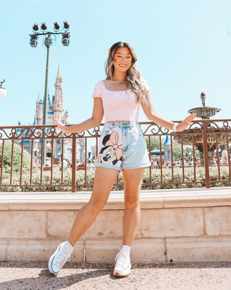 7 Best Minnie Mouse Disneybound Outfit Ideas - That Disney Fam Disney World Crop Top Outfits, Disney 100 Outfit Ideas, Disney World Cute Outfits, Fancy Disney Outfits, Fun Disney Outfits, Hot Pink Disney Outfit, Disney Spring Break Outfits, Cute Outfits Disney World, Womens Disney World Outfits