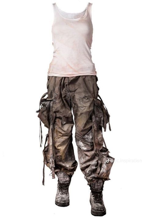 Homeless Clothes, Baggy Pants Aesthetic, Dystopian Aesthetic Clothes, Post Apocalyptic Outfit, Zombie Apocalypse Outfit, Dystopian Fashion, Post Apocalyptic Fashion, Outfit Grunge, Max Fashion