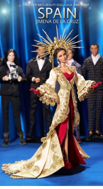 Glamour Dolls, Costume National, Miss Universe, Smart Doll, Doll Costume, Barbie Collection, Pretty Dolls, Beauty Pageant, Red Carpet Dresses