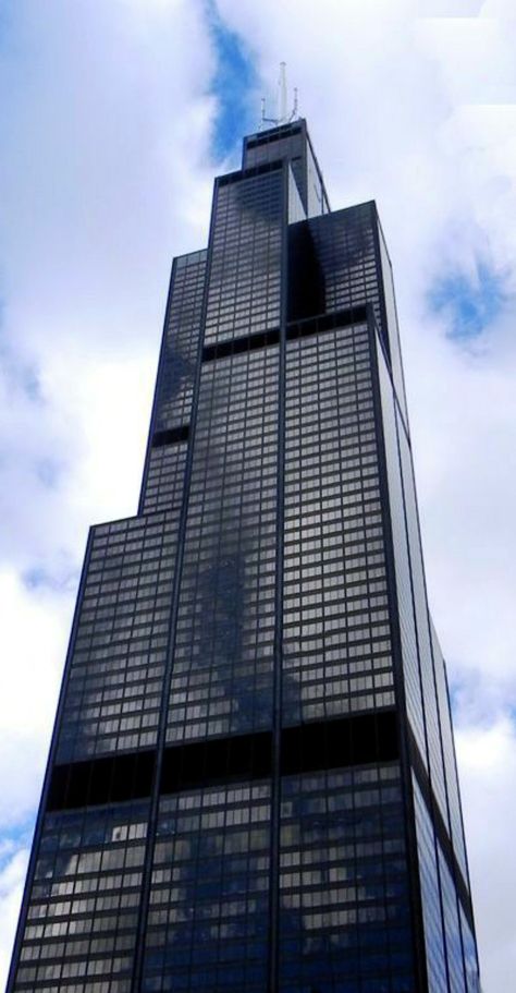 Willis Tower Chicago, Building Forms, International Style Architecture, Chicago Attractions, Chicago Buildings, City Life Photography, Sears Tower, Civil Construction, Skyscraper Architecture