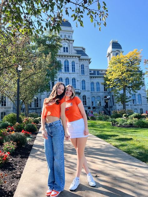 Syracuse Game Day Outfit, College Gameday Outfits, Gameday Outfits, College Gameday, Friends Photo, Uni Life, Dream School, Gameday Outfit, Santa Clara