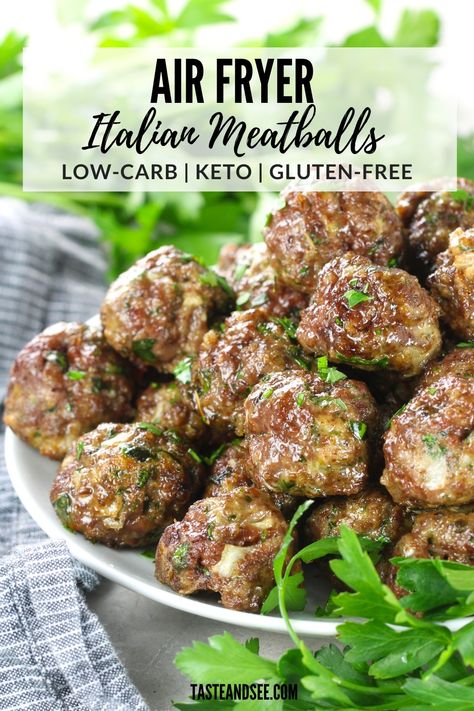 Meatballs In The Air Fryer, Healthy Meatballs, Gluten Free Meatballs, Low Carb Meatballs, Air Fryer Oven Recipes, Meatball Recipe, Weeknight Dinner Recipes Easy, Italian Meatballs, Air Fryer Dinner Recipes