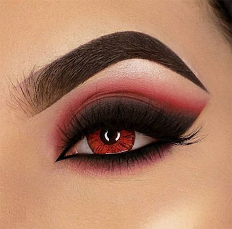 Sigma Beauty by @batgirlekta using Enchanted Eyeshadow Palette, #sigmabeauty, #sigmabrushes, #halloween, #redeye Nem Halloween Makeup, Carnaval Make-up, Vampire Makeup Halloween, Devil Makeup, Vampy Makeup, Halloweenský Makeup, Red Eye Makeup, Vampire Makeup, Halloween Eye Makeup