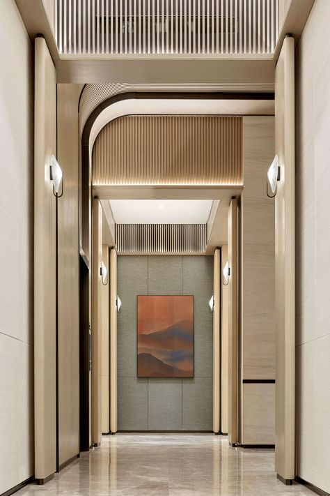 Corridor Design Ideas, House Corridor, Lift Lobby Design, Corridor Decoration, Ice Design, Hotel Corridor, Folding Glass Doors, Corridor Design, Lift Lobby