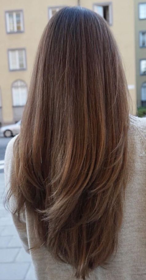 Classic Haircut Women Long, Haircuts For Long Hair With Layers, Brown Hair Balayage, Hair Stylies, Haircuts For Medium Hair, Haircuts Straight Hair, Brown Blonde Hair, Long Layered Hair, Haircuts For Long Hair