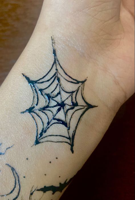 -rasheedah Spiderweb Henna, Spiderweb Tattoo Design, Spiderweb Tattoo, Leaf Tattoos, Henna Designs, Spider Web, Maple Leaf Tattoo, Tattoo Design, Henna