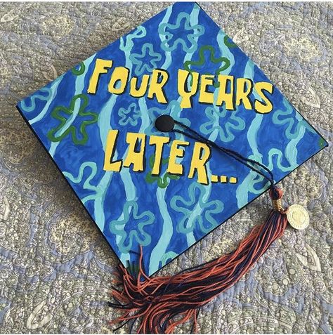 Waiting for graduation like. TSM. Men Graduation Cap Ideas, Men Graduation Cap, College Living, Michael Jackson Thriller, Graduation Picture Poses, Graduation Cap Designs, Cap Designs, Grad Photos, Grad Cap