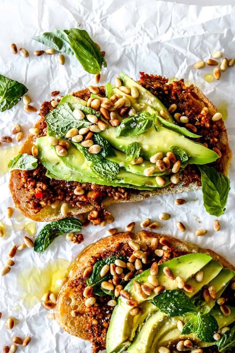 Avocado Prosciutto Toast, Pesto Avocado Toast, Avocado Toast Vegetarian, Gourmet Avocado Toast, Sun Dried Tomato Breakfast, Loaded Avocado Toast, Avocado Toast Vegan, Avocado Toast Photography, Mini Avocado Toast