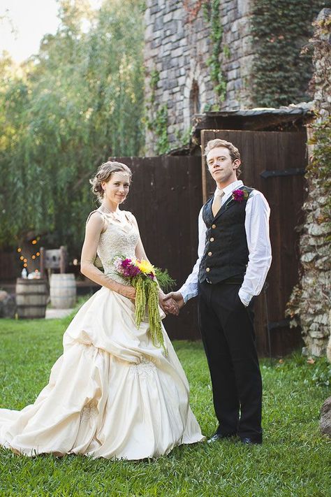 Medieval Wedding | Modern Day Medieval Wedding Featuring Jugglers, & Thrones, the boys could wear this type of attire to tie in modern medieval Elven Wedding Groom, Elven Wedding Suit, Fairycore Wedding, Medieval Wedding Theme, Medieval Wedding Dress, Making A Wedding Dress, Offbeat Wedding, Wedding Stills, Medieval Wedding