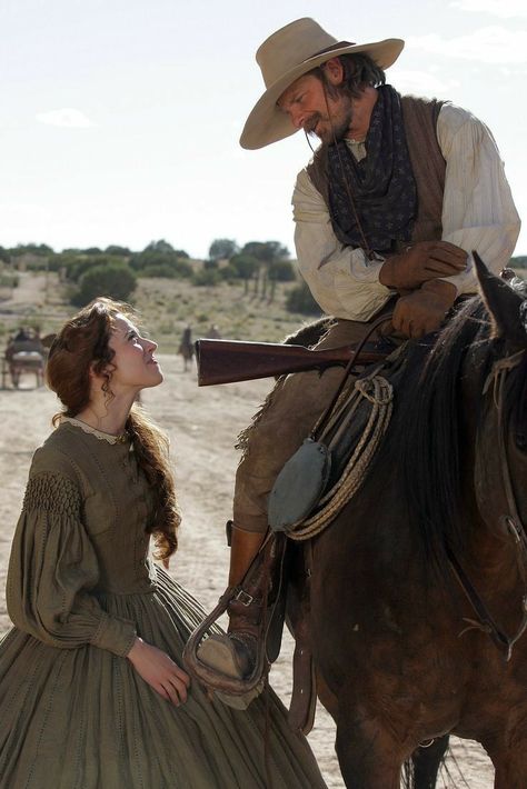 Western Poses, Steve Zahn, Comanche Moon, Cowboy Wild West, Linda Cardellini, Katharine Ross, Western Books, Cowboy Aesthetic, Wild Wild West