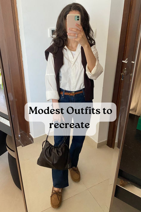 Modest Outfits, Minimal & Chic Modest Woman Outfits, Modest Mom Outfits, Modest Mom, Birkenstock Boston Clogs, Outfits Minimal, Outfits Styling, Outfits Simple, Boston Clogs, Light Coat