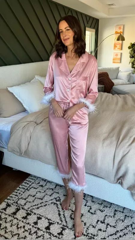 I’m loving these cute pajamas! Perfect for Valentine’s Day or a fun pajama party! The feathers on the trim are just the best. Tap to shop! Tall Girl Fashion, Best Pajamas, Classic Wardrobe Staples, Cute Pajamas, Pajama Party, Tall Women, Work Attire, Silk Satin, Casual Wear