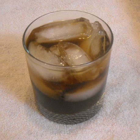 Russian Root Beer Root Beer Recipe, Beer Recipe, Liquor Recipes, Beer Food, Vanilla Vodka, Whiskey Drinks, Beer Recipes, Vodka Cocktails, Root Beer