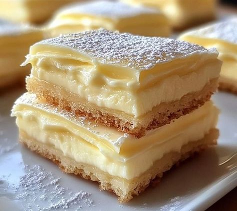 Dream Whip Cake Recipe, Custard Cream Squares, Trifle Dessert Recipes, Snacking Cake, Lime Desserts, Custard Cream, Italian Cake, Crock Pot Desserts, Trifle Desserts