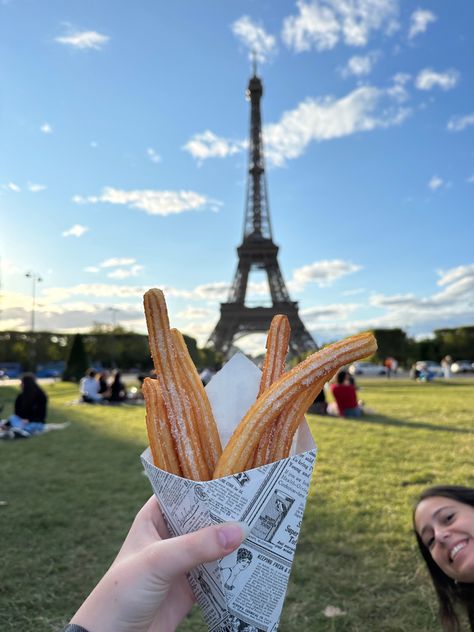 Deserts, Friend group, paris, vacation, france, Europe, shopping, Eiffel, french, churros, france aesthetic, summer, friendship Deserts Aesthetic, Paris France Food, Europe Shopping, Travelling Aesthetic, France Food, Desert Aesthetic, France Aesthetic, Aesthetic Friends, Paris Vacation