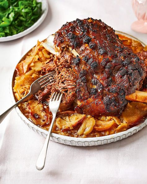 Roast mutton shoulder with roast potatoes Mutton Leg Roast Recipe, Roast Mutton, Easter Lunch Recipes, Easter Lamb Recipe, Sunday Roast Beef, Pressure Cooker Roast, Lamb Leg Recipes, Harissa Recipes, Slow Roast Lamb