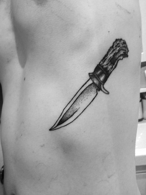 Western Knife Tattoo, Hunting Knife Tattoo, Hannibal Visuals, Deer Antler Tattoo, Antler Tattoo, Antler Knife, Cowboy Tattoos, Knife Tattoo, Black Deer