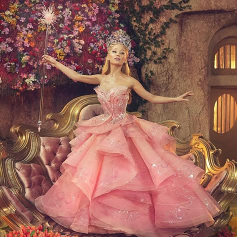 Glinda From Wicked, Wizard Of Oz Aesthetic, Ariana Glinda, Textiles Book, Oz Aesthetic, Glinda Costume, Glinda And Elphaba, Glinda Wicked, Elphaba Wicked