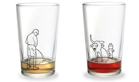 Manneken Pis/Drinking glass Design Cup, Funny Glasses, Pictures Funny, Water Glass, Glass Kitchen, Drinking Glass, Drinking Glasses, Cup Design, Shot Glasses