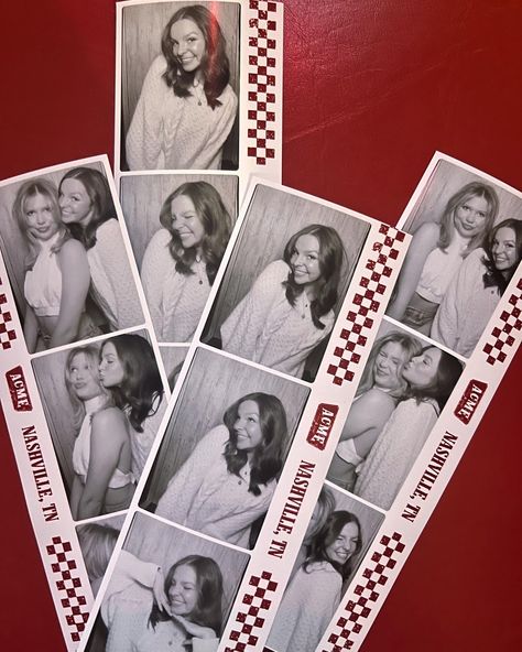 photo booth pictures with bff Aesthetic Nashville Pictures, Nashville Instagram Pictures, Nashville Photo Ideas, Nashville Picture Ideas, Duo Picture Ideas, Yeehaw Aesthetic, Aesthetic Nashville, Nashville Aesthetic, Nashville Birthday