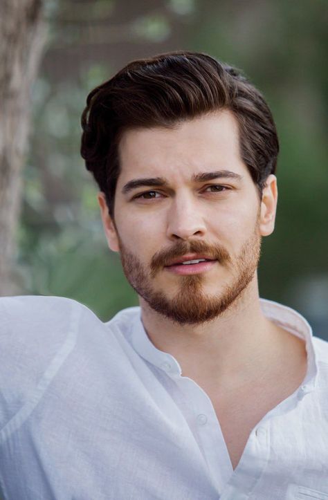 Cagatay Ulusoy, Handsome Celebrities, Turkish Men, Turkish Beauty, Most Handsome Men, Hot Actors, Handsome Actors, Actor Model, Turkish Actors