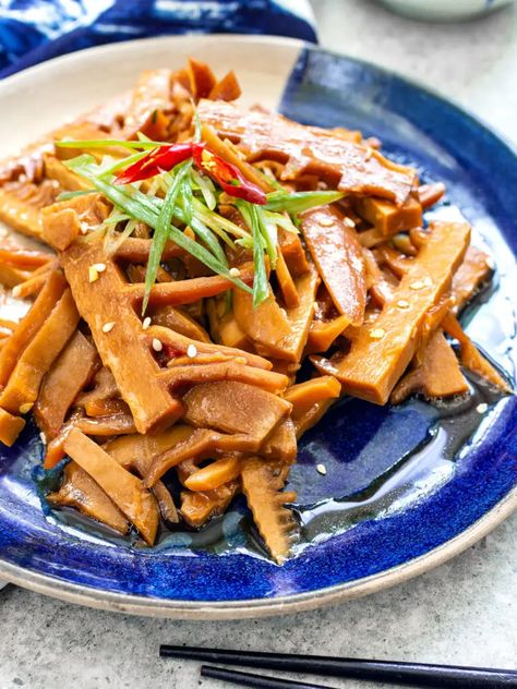 Bamboo Shoot Recipes, Bamboo Recipes, Bamboo Shoots Recipe, Bamboo Recipe, Bamboo Food, Vegan Chilli, Bamboo Shoot, Cucumber Recipes Salad, Bamboo Shoots