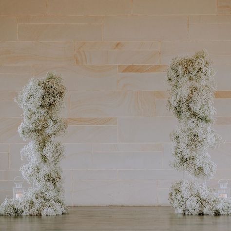 ceremony flowers arch backdrop Popcorn Photography, Wedding Pillars, Gypsophila Wedding, Floral Archway, Neutral Wedding Flowers, Wedding Alters, Floral Arch Wedding, Hunter Valley Wedding, Aisle Flowers