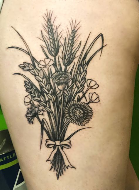 Tattoo weeds dandelion hah bouquet thigh tattoo Dried Flower Tattoo Design, 90s Country Tattoo, Western Bouquet Tattoo, Wheat Bouquet Tattoo, Fall Bouquet Tattoo, Homestead Tattoo Ideas, Farm Related Tattoos, Hay Tattoo Ideas, Western Family Tattoo