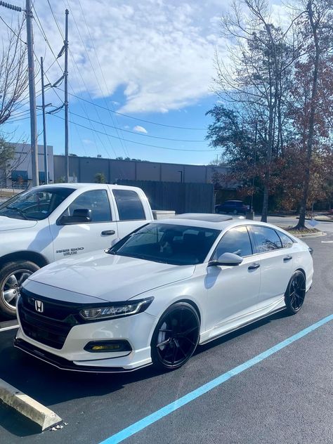 White Honda Civic Hatchback, Car Tuning Ideas, White Honda Accord, 2018 Honda Accord Sport, Hyundai Sonata Custom, Honda Sports Car, Best First Car, Car For Teens, Honda Accord Sport