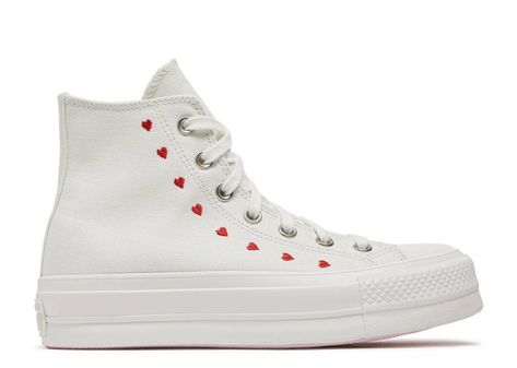 White Chuck Taylors, White Chucks, Womens Red Shoes, Chuck Taylor All Star Lift, Dr Shoes, Converse White, White Converse, Fame Dr, Embroidered Heart