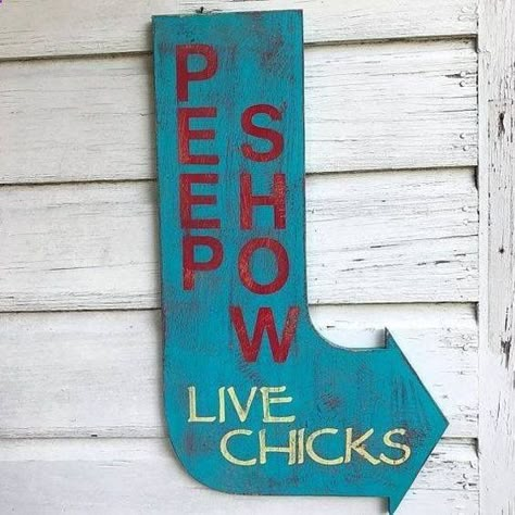 Chicken Coop Tips, Clean Chicken Coop, Coop Signs, Chicken Coop Decor, Clean Chicken, Portable Chicken Coop, Chicken Coup, Chicken Coop Signs, Chicken Signs